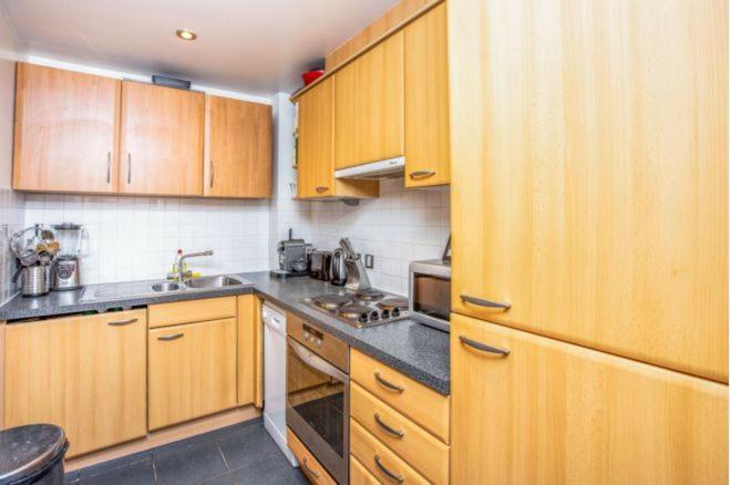 Room In Stratford With Private Bathroom And Parking London Luaran gambar